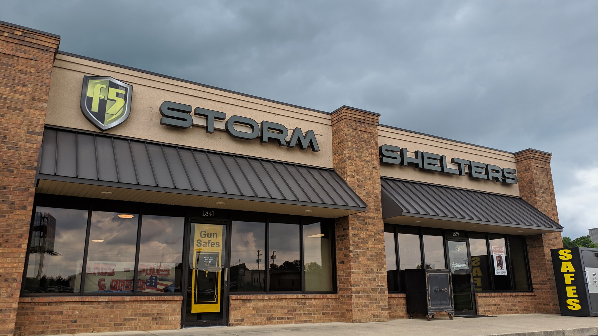 My f5 Storm Shelters – The best storm shelters on the market
